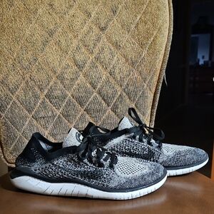 Nike Free RN Run Flyknit 2018 Oreo Lace Up Sneakers Running Shoes Black Gray